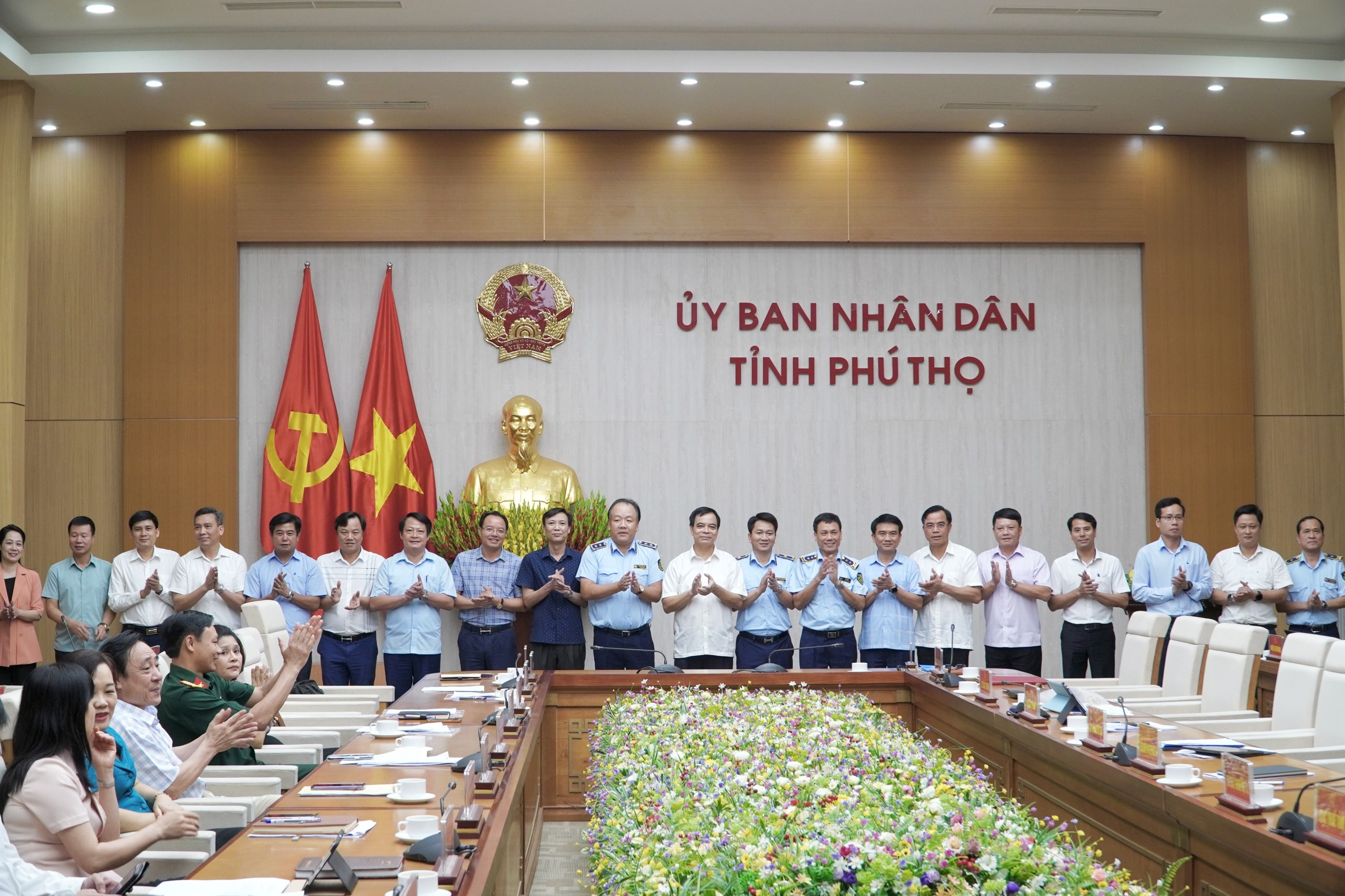 Lễ Ký kết quy chế phối hợp giữa Cục QLTT tỉnh Phú Thọ và Các UBND huyện, thành, thị
